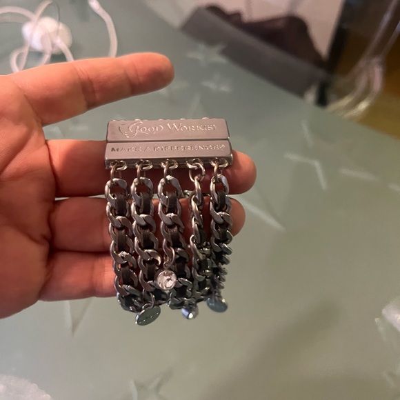 Good works makes a difference bracelet - Picture 5 of 8